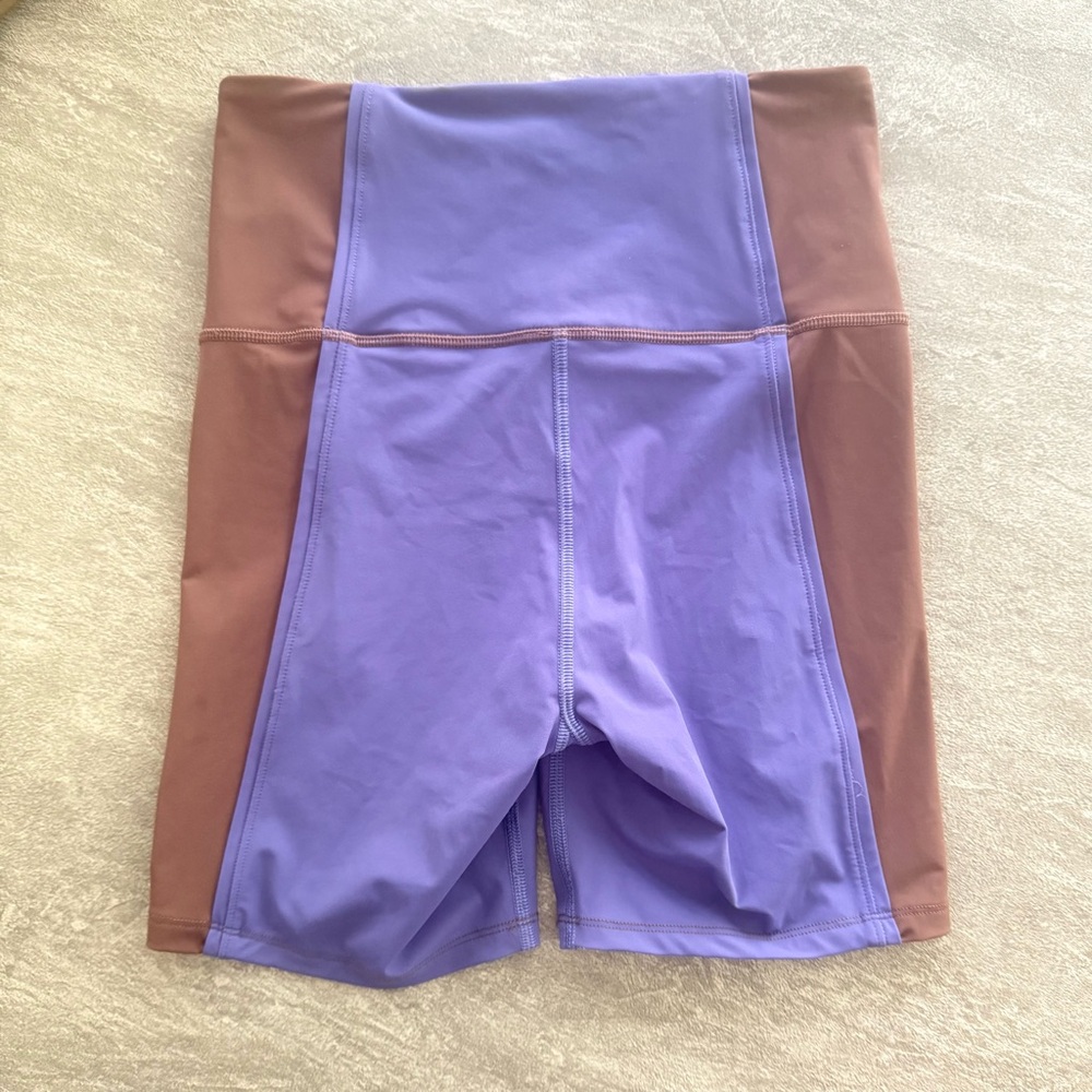 Lululemon Hike to Swim
Short Indigo/Brown - Picture 10 of 12